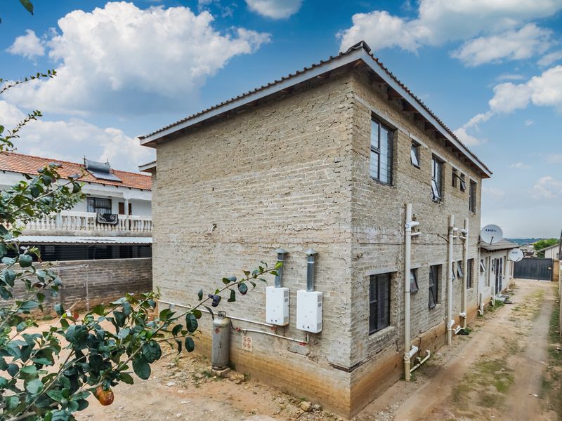 High-Yield 12-Unit Investment  in Cosmo Ext 8 – Priced to Sell Fast - Photo 4