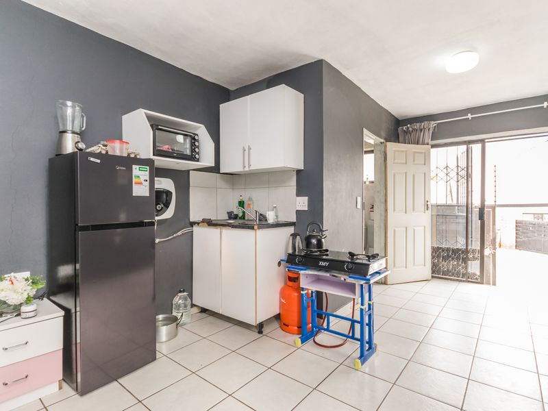 High-Visibility, Income-Generating 10-Unit Investment Property in Cosmo City -Ext 0 or Ext 5 - Photo 7