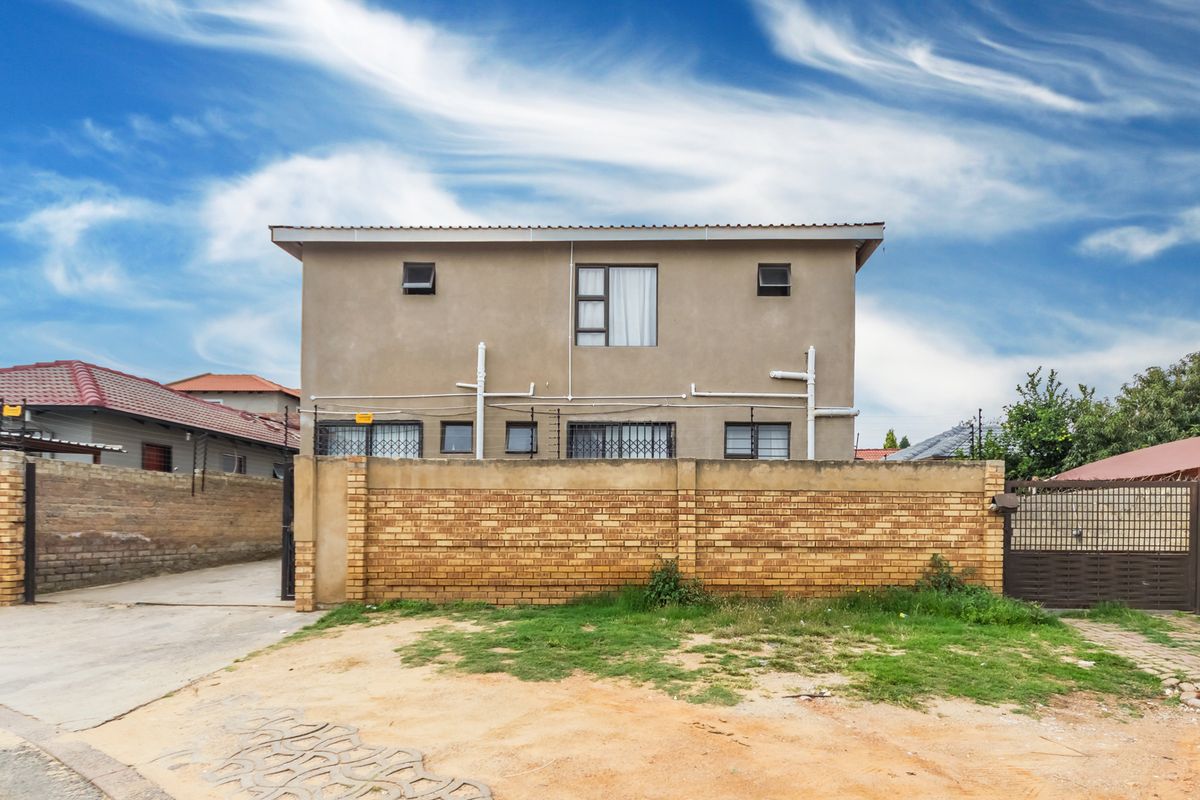 High-Visibility, Income-Generating 10-Unit Investment Property in Cosmo City -Ext 0 or Ext 5 - Photo 3