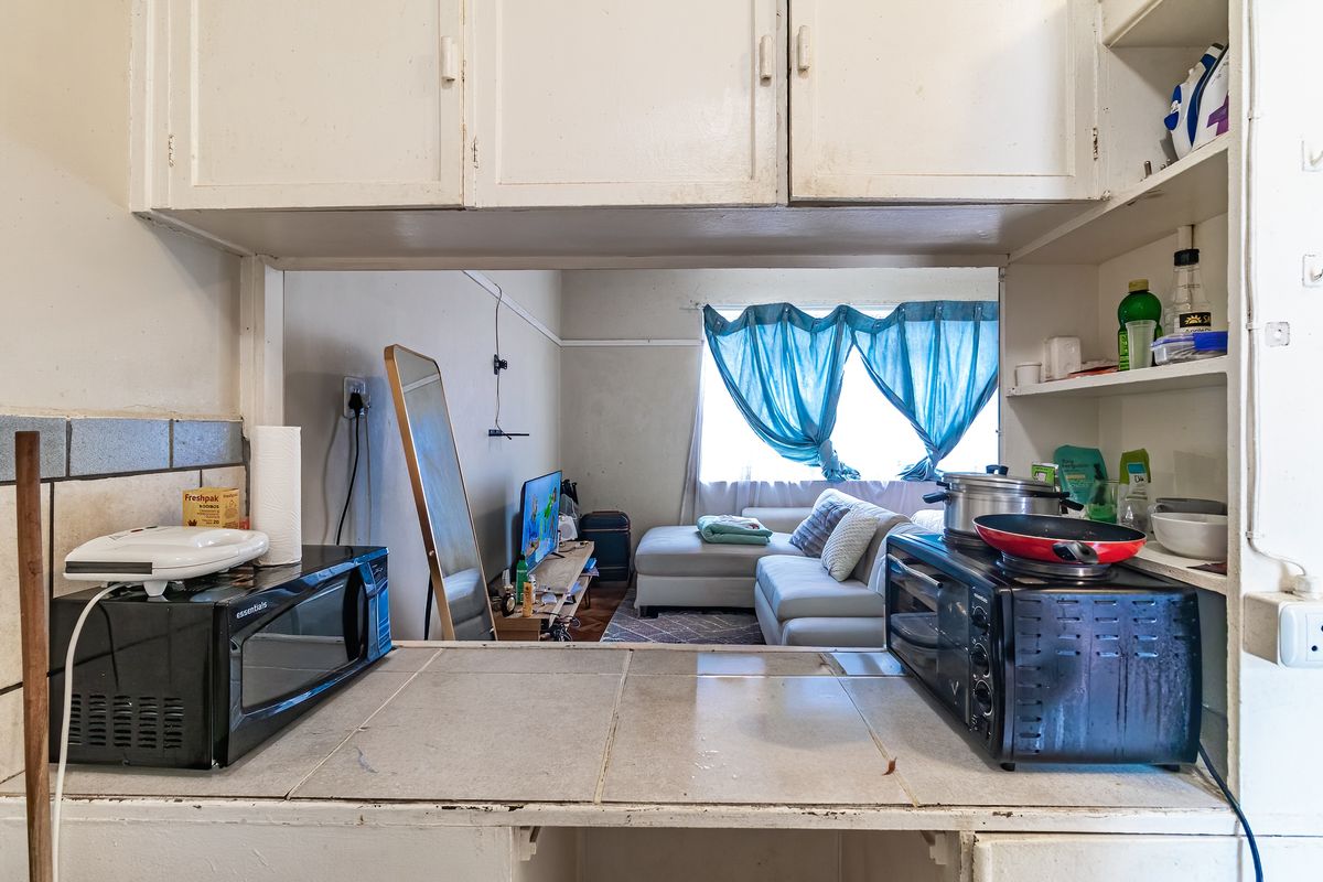 Ground-Floor Bachelor Unit in Harbour Heights - Photo 5