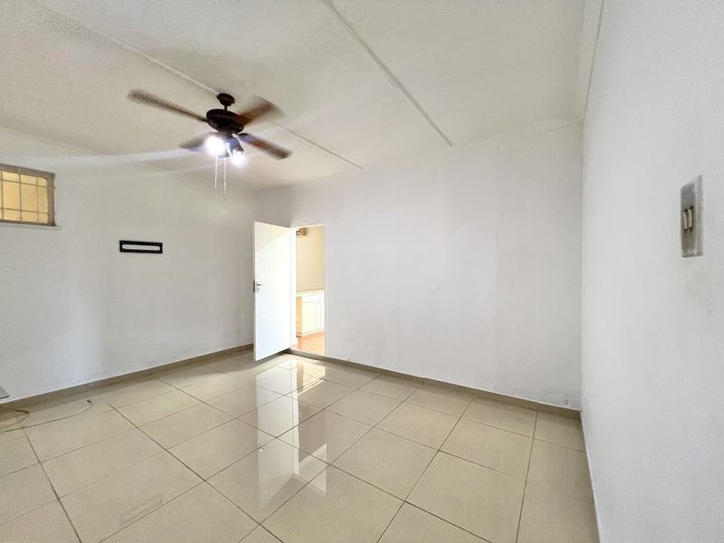 Musgrave Two Bedroom flat for let - Photo 10