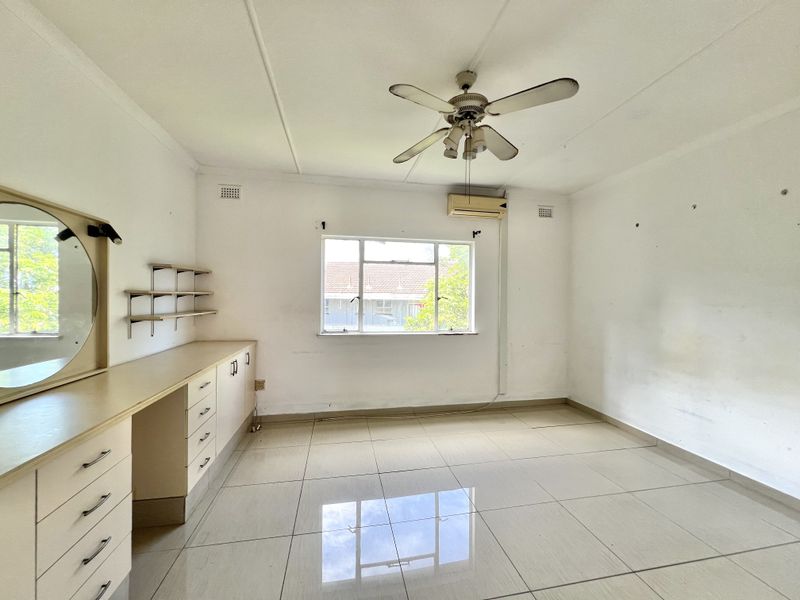 Musgrave Two Bedroom flat for let - Photo 5