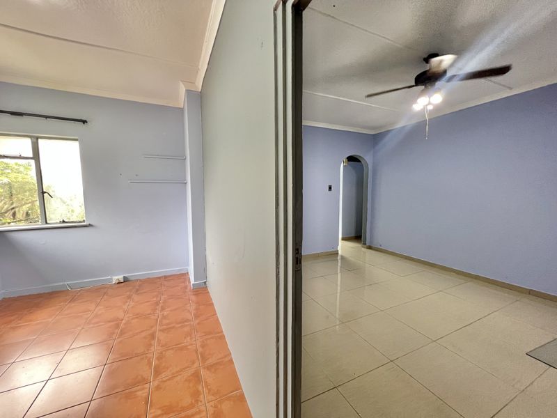 Musgrave Two Bedroom flat for let - Photo 2