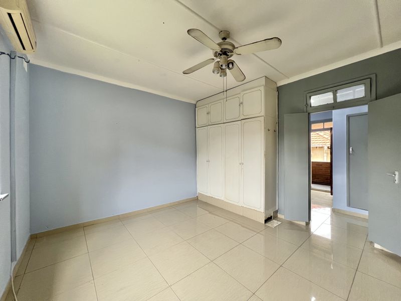 Musgrave Two Bedroom flat for let - Photo 10