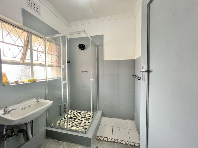 Musgrave Two Bedroom flat for let - Photo 8