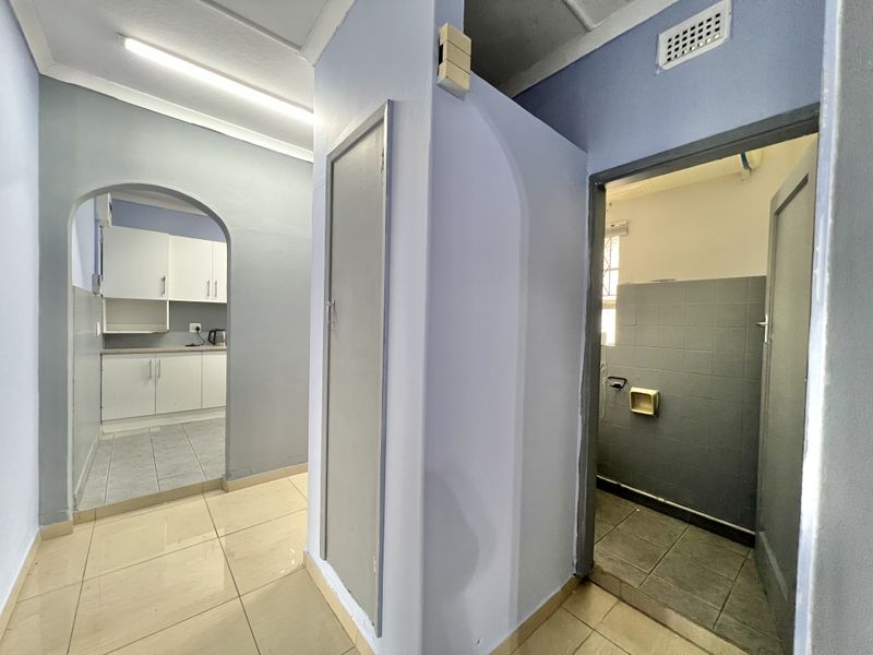 Musgrave Two Bedroom flat for let - Photo 7