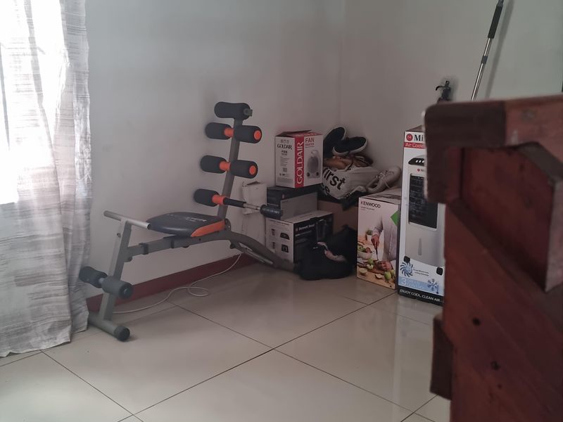 Charming 1.5-Bedroom Garden Unit - Photo 7