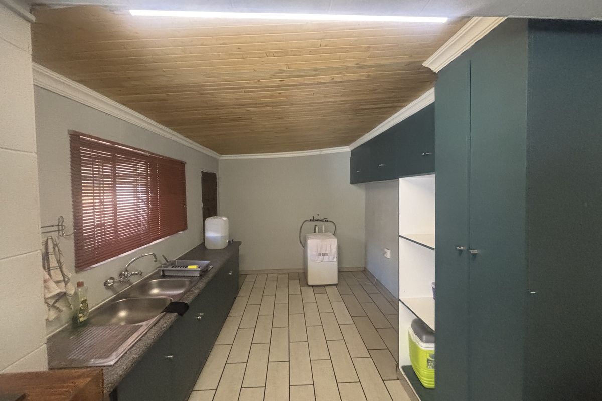 Large family home in Reyno Ridge - Photo 4