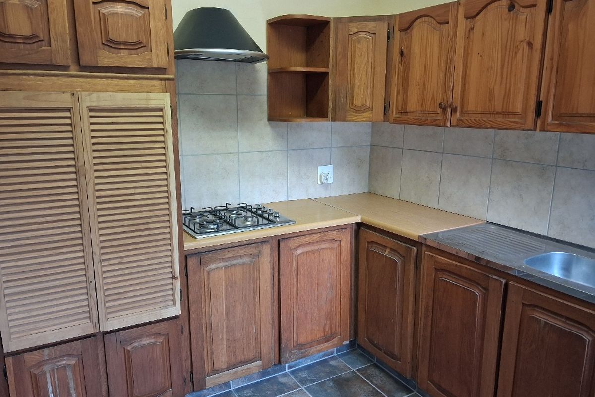 Spacious two bedroomed cottage - Photo 4