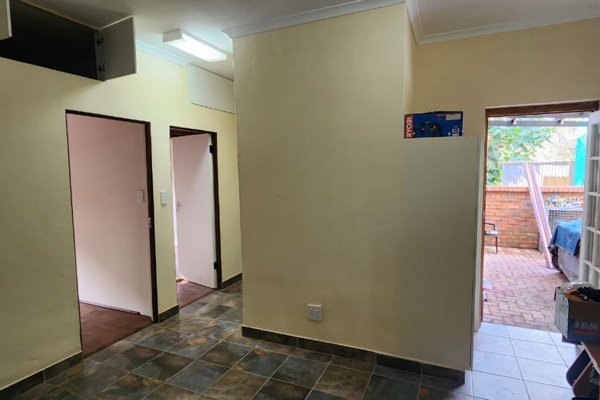 Spacious two bedroomed cottage - Photo 5