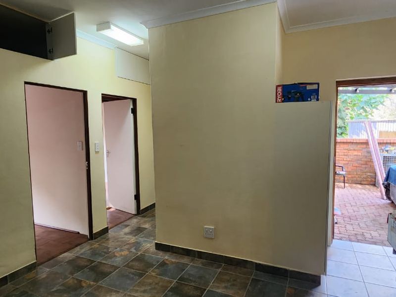 Spacious two bedroomed cottage - Photo 5