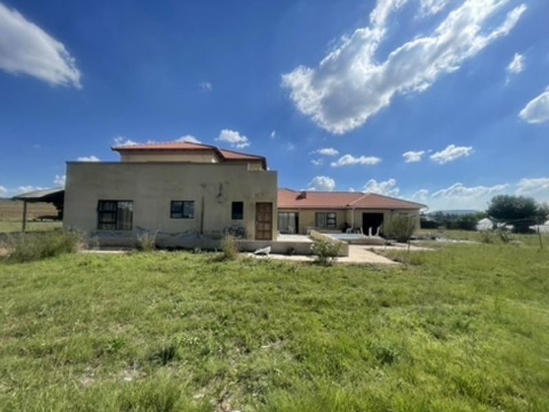 Impressive 450sqm Family Estate in Blue Saddle Ranches – Where Luxury Meets Nature!!! - Photo 8