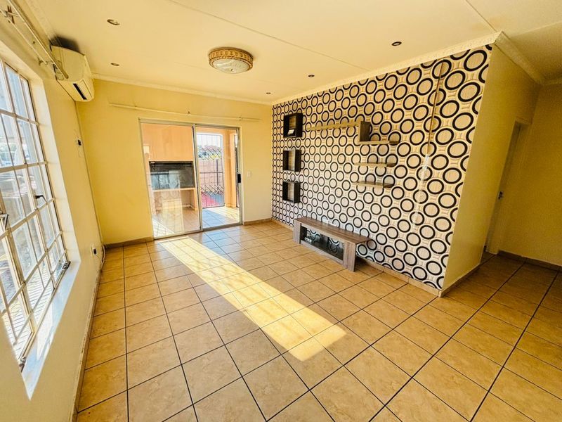 Your ideal family home awaits - Photo 10