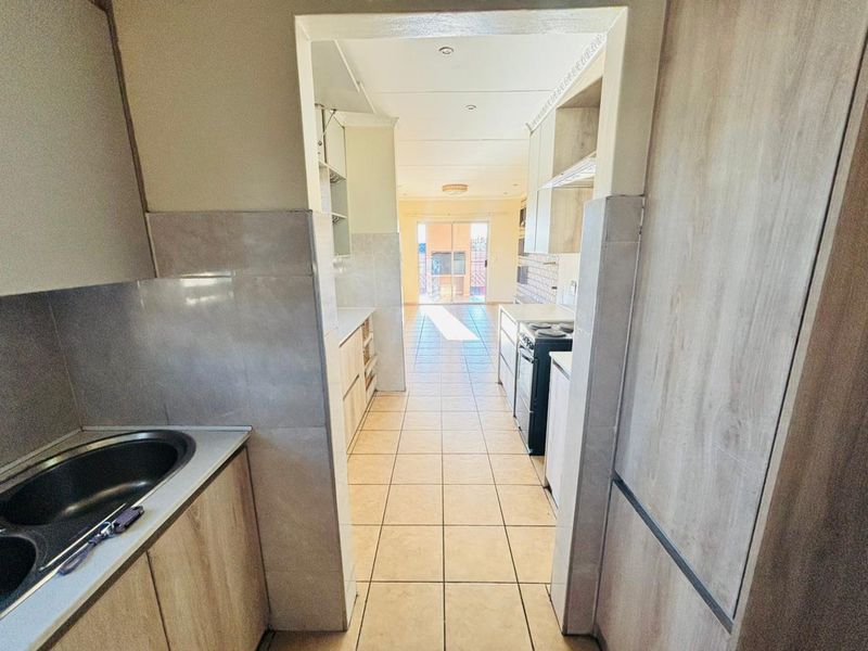 Your ideal family home awaits - Photo 7