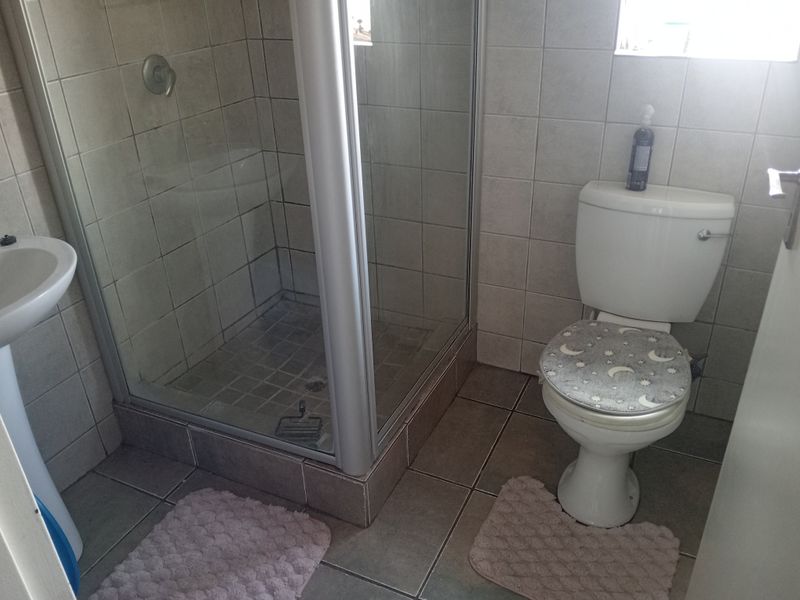 Lock Up and Go Living in a 24-hour Secure Estate - Photo 10