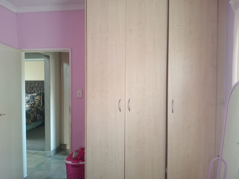 Lock Up and Go Living in a 24-hour Secure Estate - Photo 9