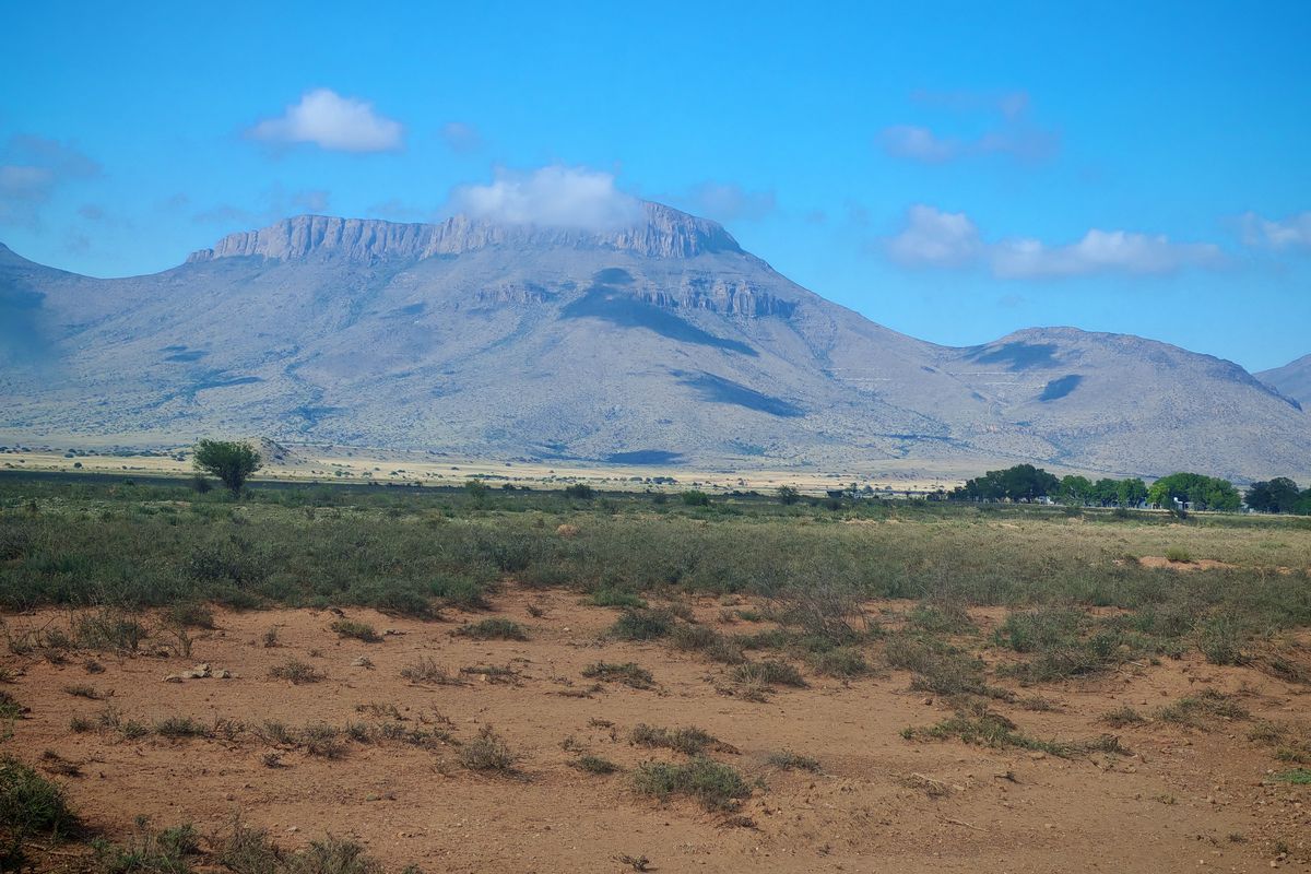 Luxury Off-Grid 250Ha Karoo Farm for Sale – Middelburg (EC) - Photo 2