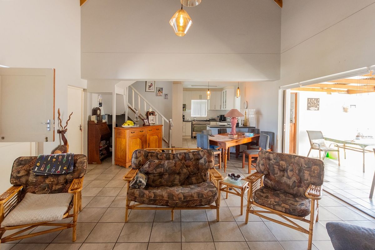 Your Dream West Coast Escape Awaits! - Photo 4