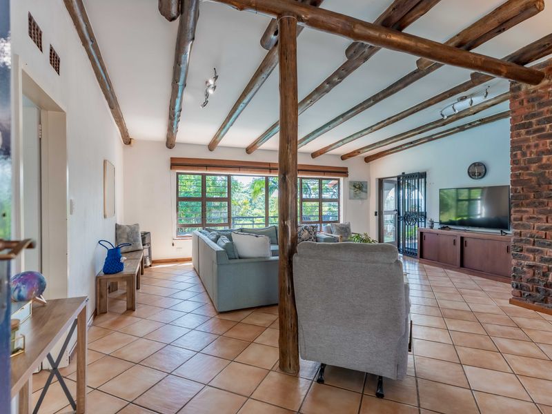 Mediterranean Oasis in Woodside Cowies Hill - Photo 9