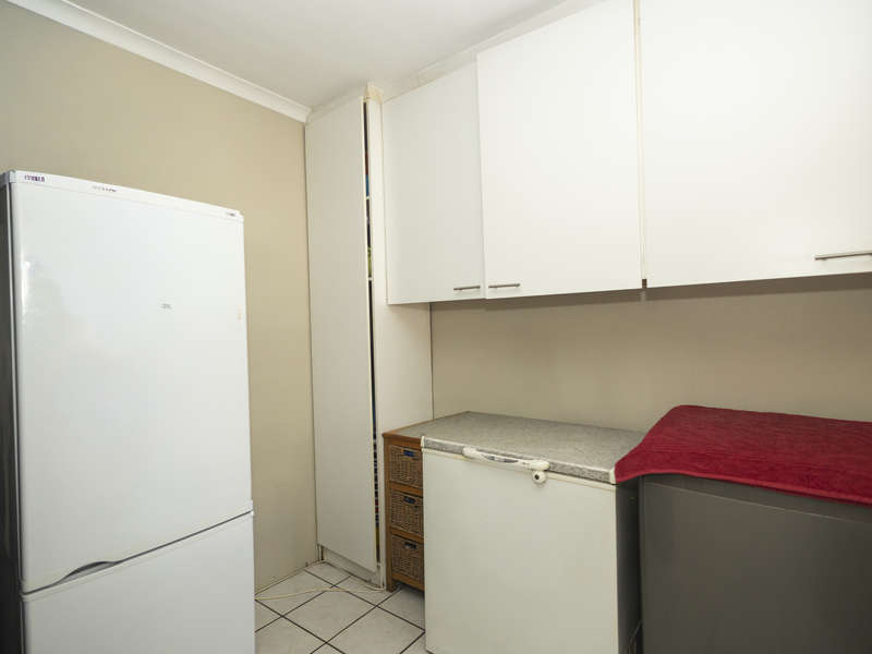 4 Bedroom House in Rouxville - Photo 10