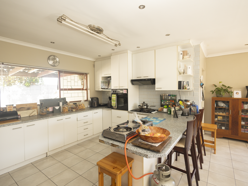 4 Bedroom House in Rouxville - Photo 8