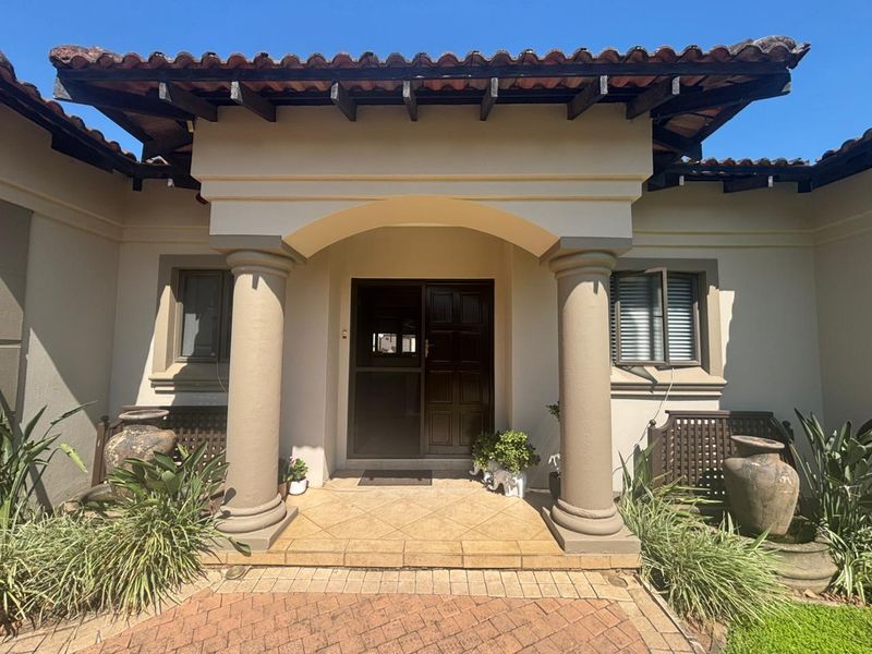 Single level family home on Golf Estate in Ballito - Photo 3