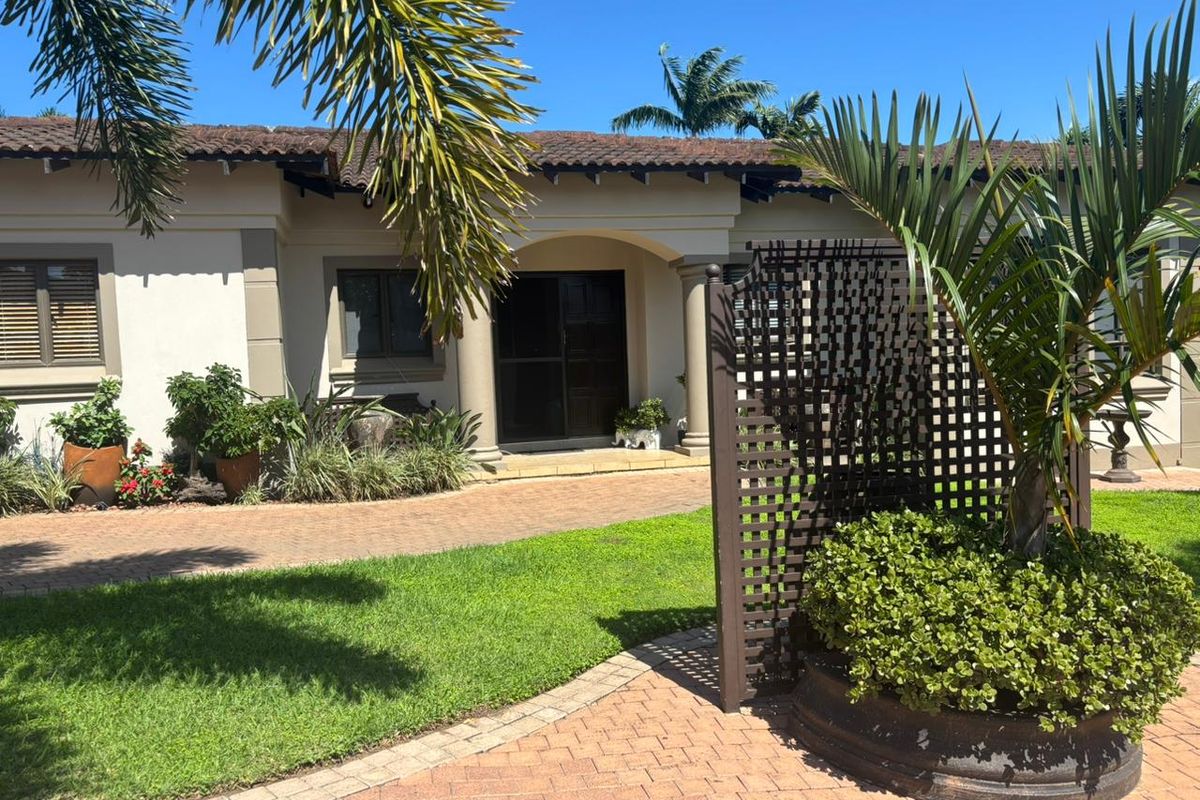 Single level family home on Golf Estate in Ballito - Photo 4