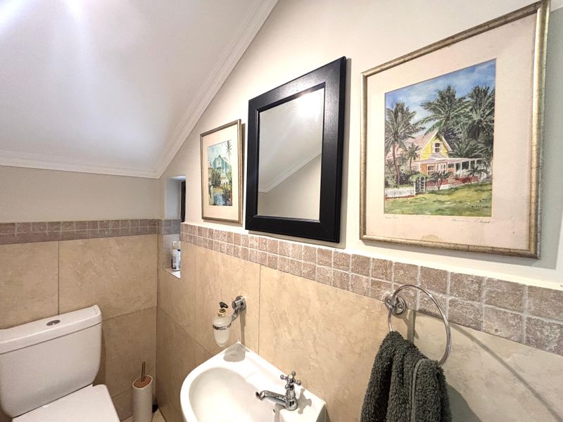 Furnished Golf Estate Property for rental - Photo 8