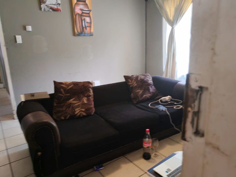 3 Bedroom House for Sale in Sasolburg Ext 12 - Photo 7