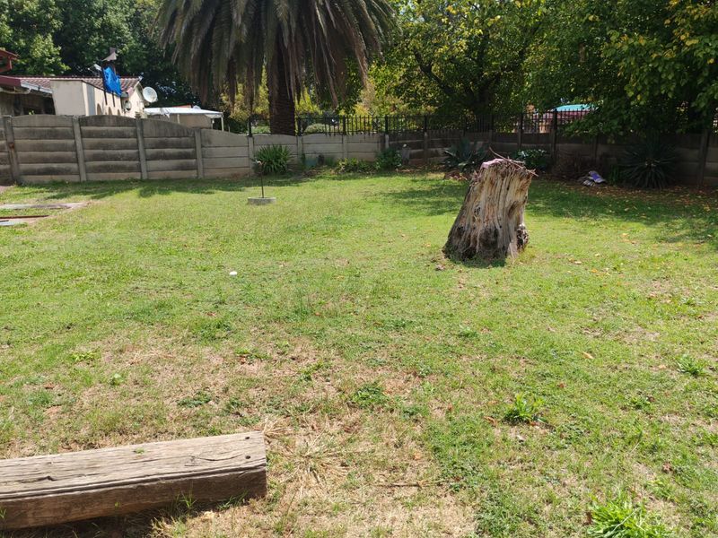 3 Bedroom House for Sale in Sasolburg Ext 12 - Photo 5