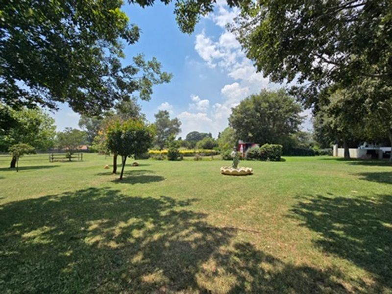 Close the CBD - Workshop Space - Tranquil Living - Cottages - So Much More!!! - Photo 6