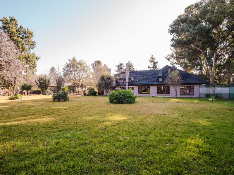 Immaculate - Renovated - Gem - Tranquility - Dont Miss Out!!! - Photo 6