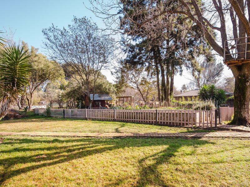 Immaculate - Renovated - Gem - Tranquility - Dont Miss Out!!! - Photo 7