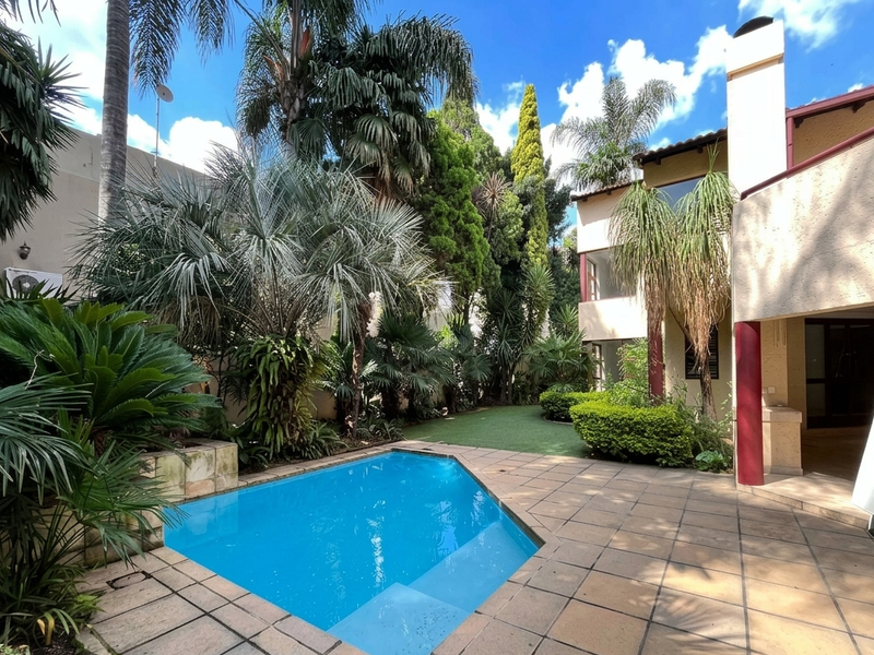 4 Bedroom spacious cluster for sale in Bedfordview - Photo 4