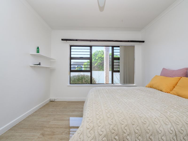 Prime Summerstrand Property with 2 Income-Generating Flats - Photo 7