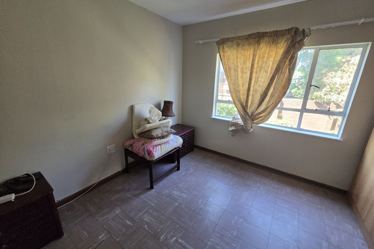 R6400 inclusive of water and electricity prepaid - Photo 3