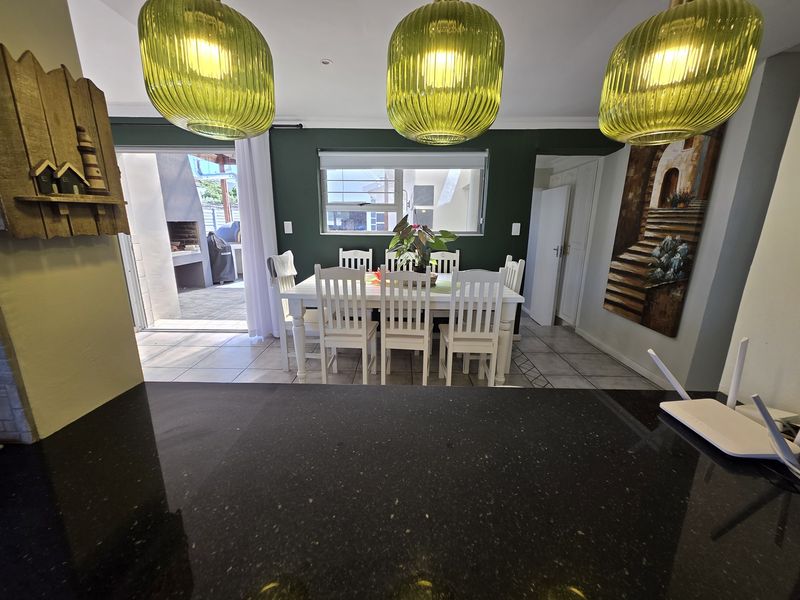 Double the Space, Double the Lifestyle – Exceptional Home in Struisbaai - Photo 6