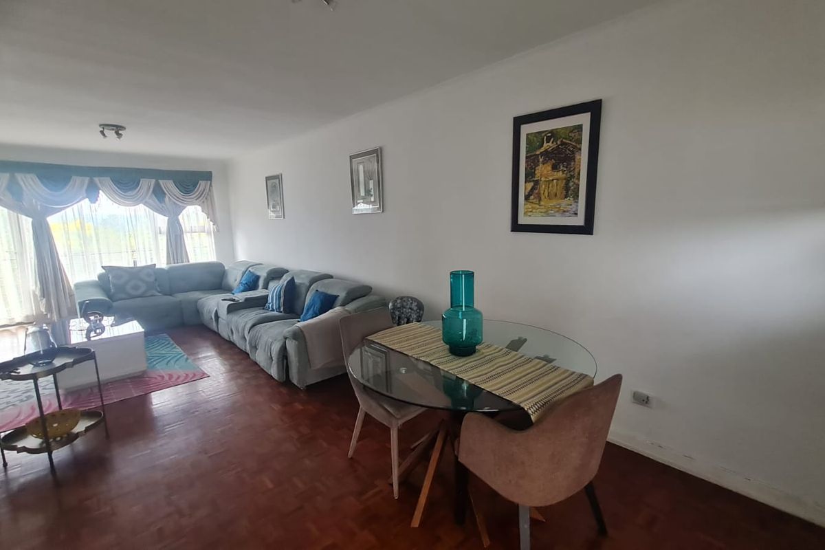 Spacious Living in Edenvale Central - Photo 2