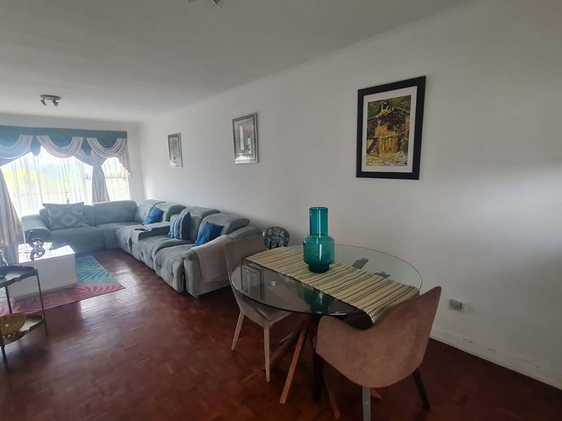 Spacious Living in Edenvale Central - Photo 2