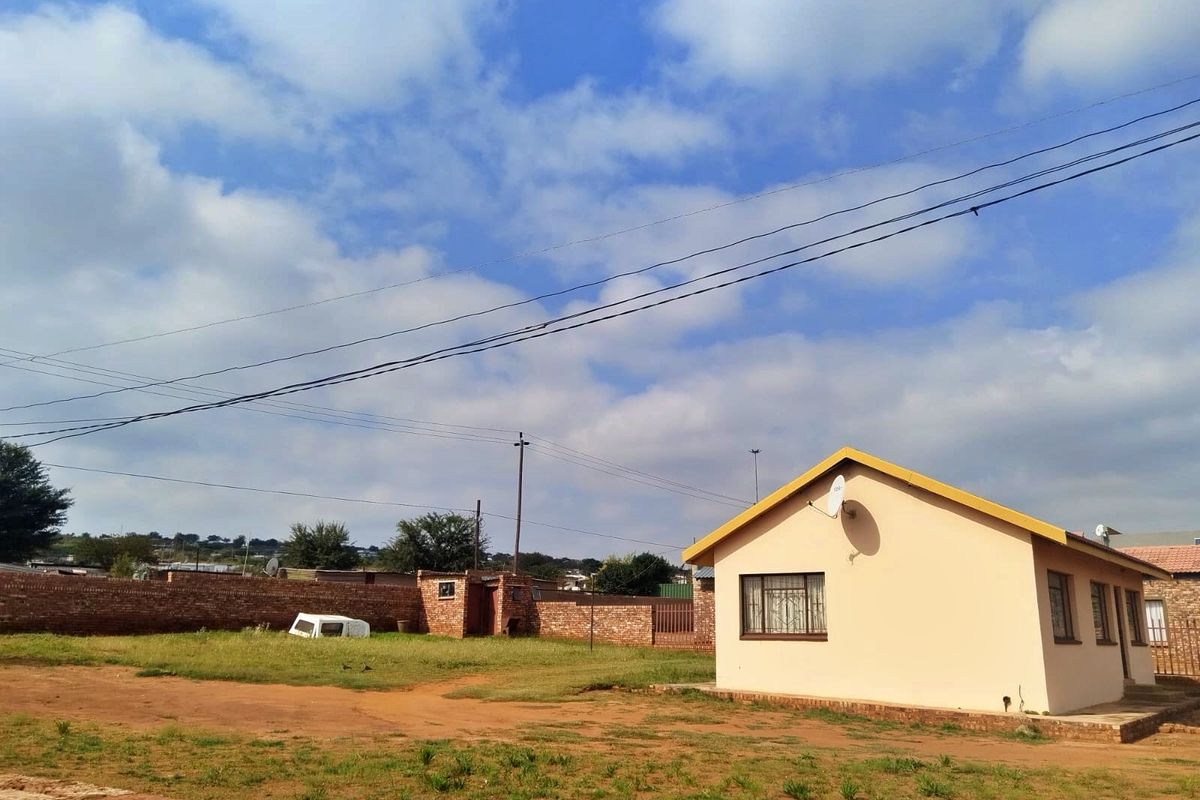 3 Bedroom Home - Photo 5