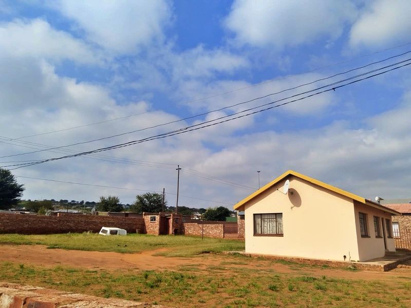 3 Bedroom Home - Photo 5