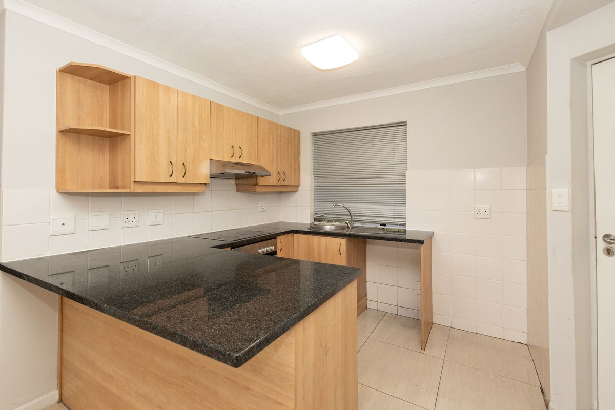 TWO BEDROOM APARTMENT IN CASCADES TERRACES - Photo 4