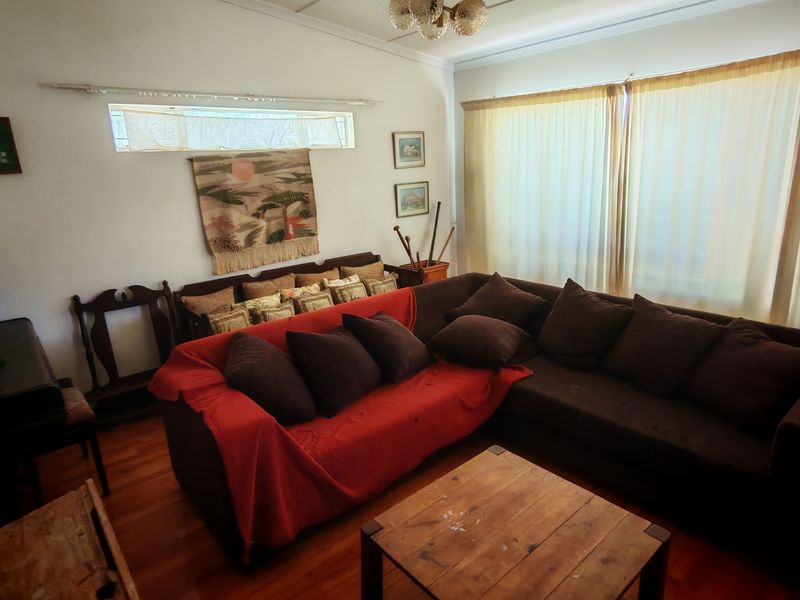 Spacious Family Home with Loads of Potential - Photo 8