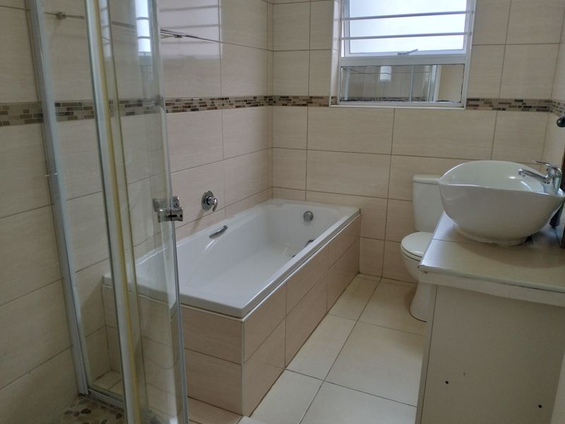 Spacious Family Home with Indoor & Outdoor Braai - Photo 10