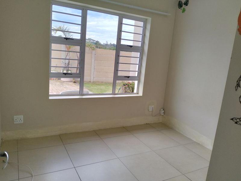 Spacious Family Home with Indoor & Outdoor Braai - Photo 6