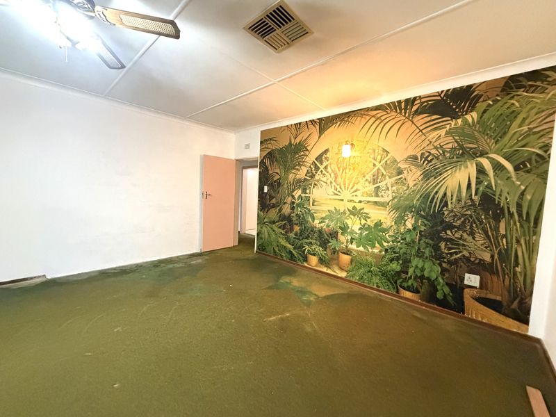 Lovely 4 bedroom home for sale , in Louis Trichardt - Photo 10