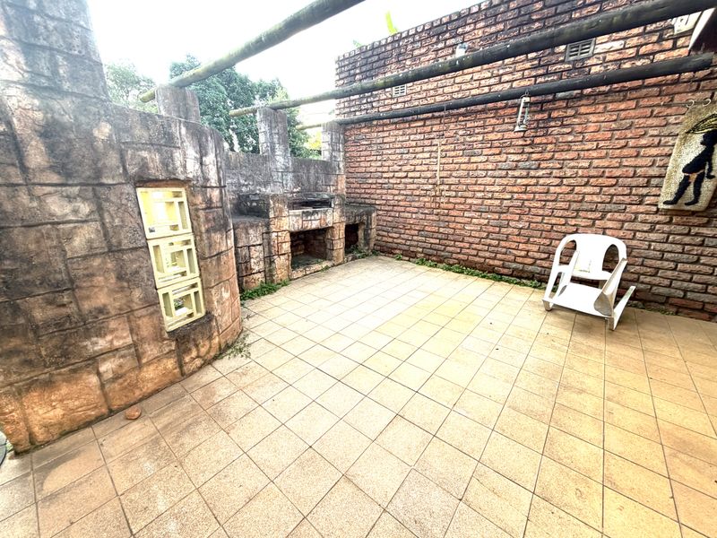 Lovely 4 bedroom home for sale , in Louis Trichardt - Photo 7