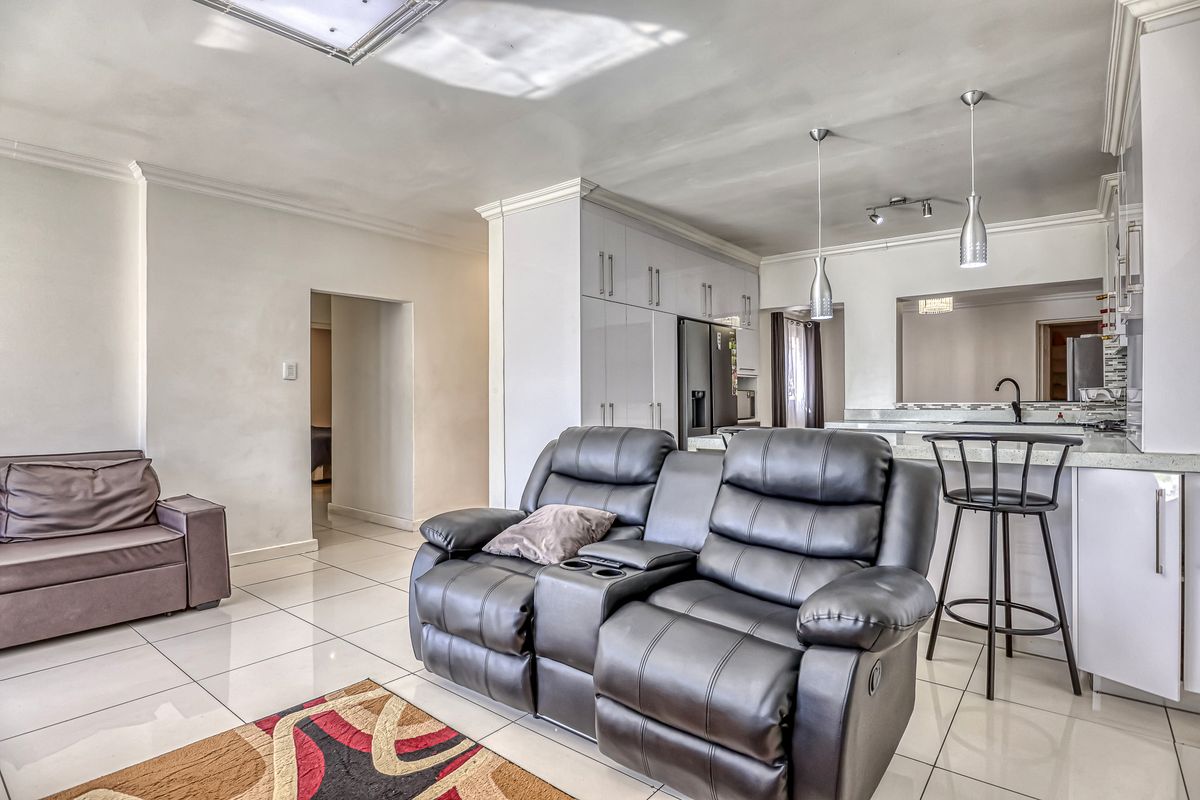 4-bedroom, 3-bathroom home located in Buccleuch - Photo 3