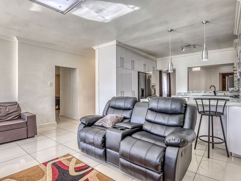 4-bedroom, 3-bathroom home located in Buccleuch - Photo 3
