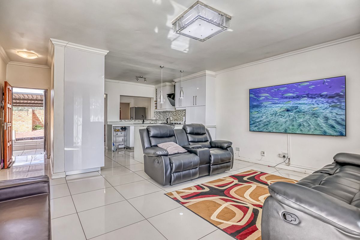 4-bedroom, 3-bathroom home located in Buccleuch - Photo 2